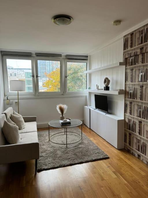 Apartment In Angel. 런던 외부 사진