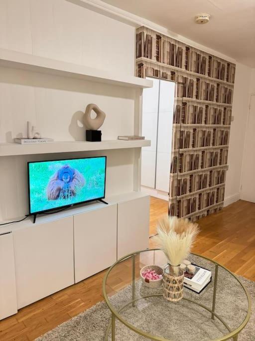 Apartment In Angel. 런던 외부 사진